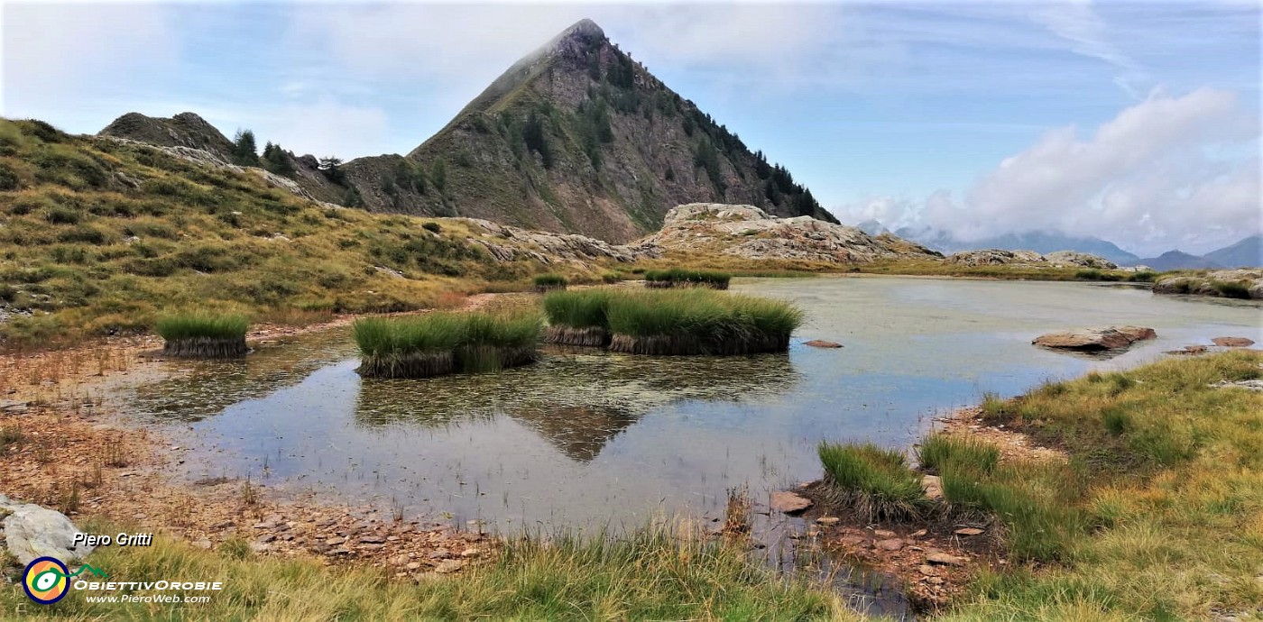 67 Al Laghetto del Passo di Val Vegia (2164 m) .jpg